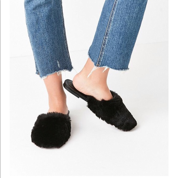 fur mule slides